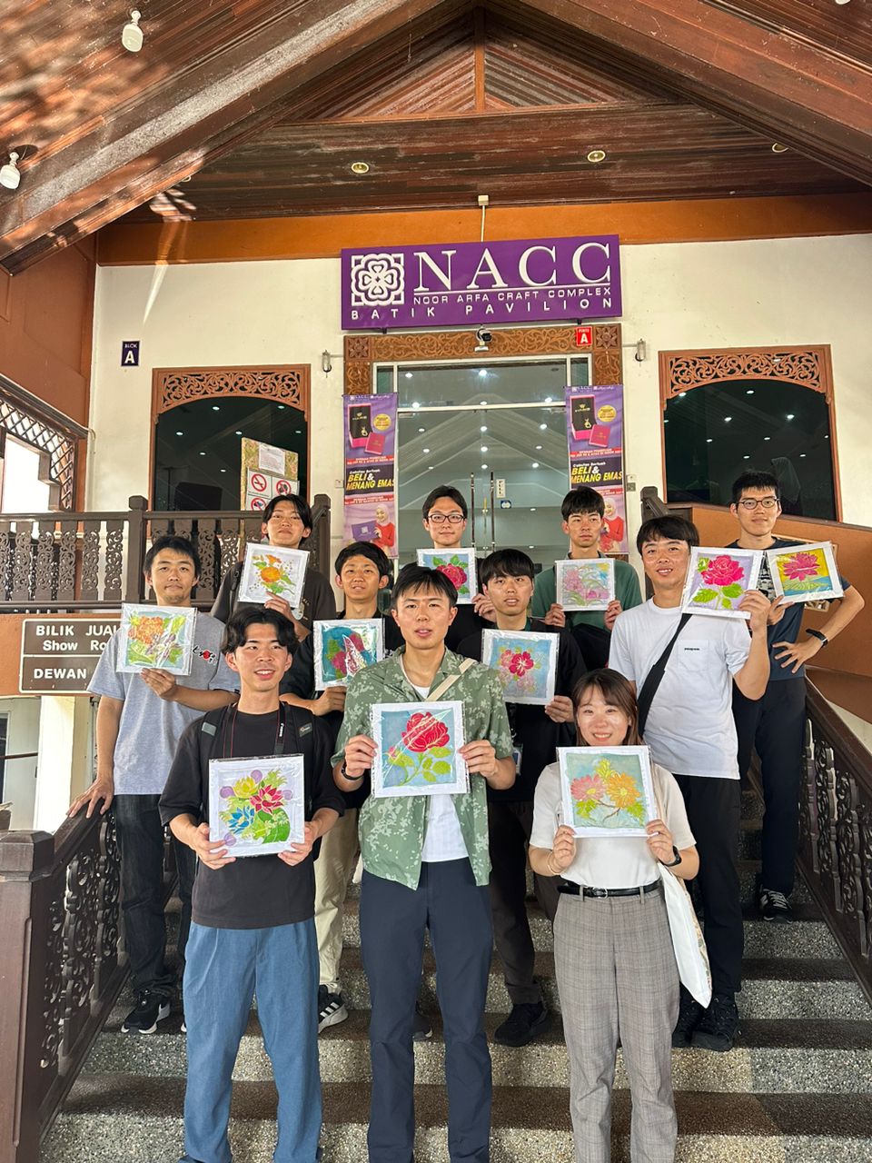 Escaping the technical training classes during the weekend, they had the chance to immerse themselves in the hands-on art of batik painting.